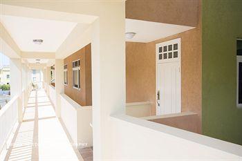 Whispering Seas Jamaica Apartment โอโชรีโอส ภายนอก รูปภาพ
