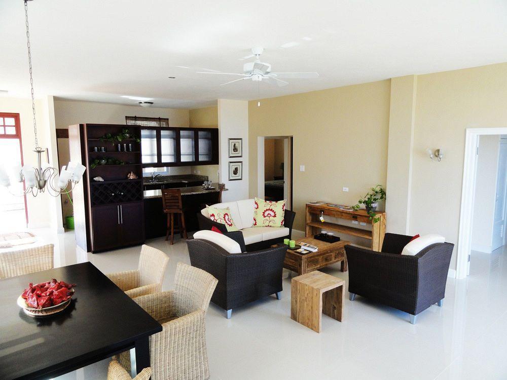 Whispering Seas Jamaica Apartment โอโชรีโอส ภายนอก รูปภาพ