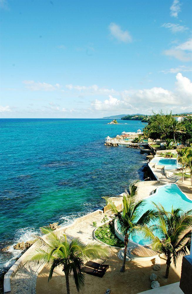 Whispering Seas Jamaica Apartment โอโชรีโอส ภายนอก รูปภาพ